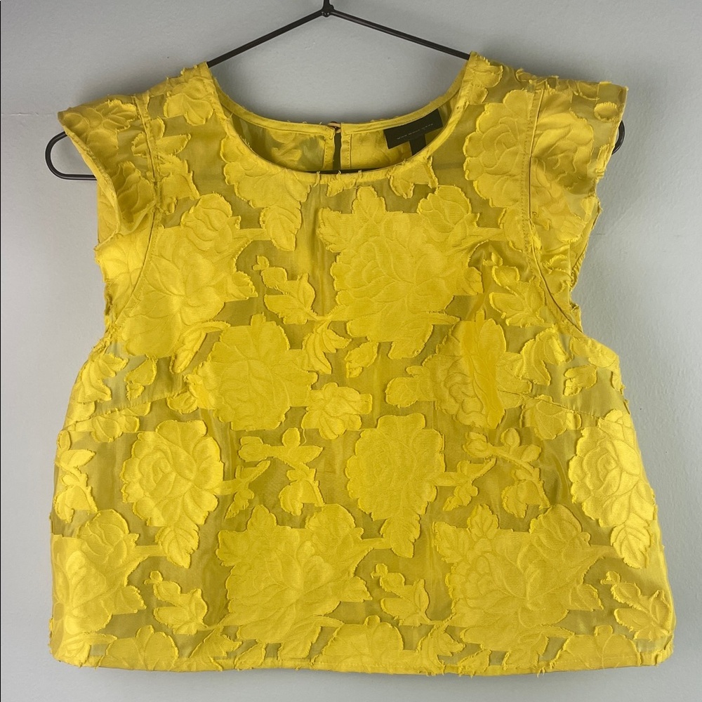 Who What Wear Yellow Floral Appliqué Cap-Sleeve Top Size XS